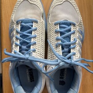 K-Swiss Women's Light Blue and White Pickleball Sneakers